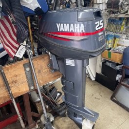 1997 Yamaha 25hp 2-Stroke Outboard Motor + Controls