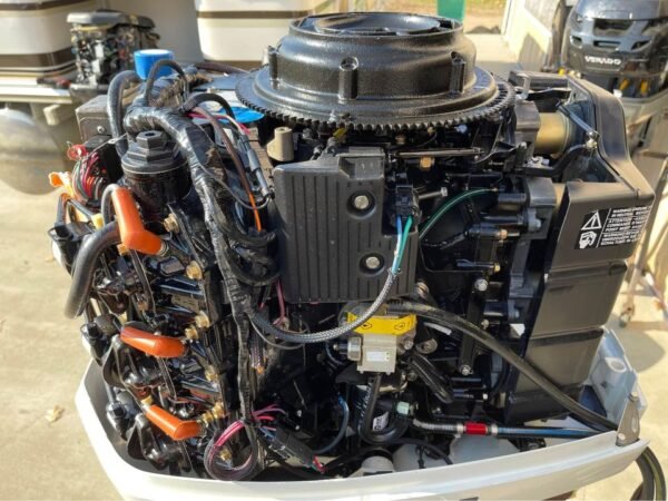 2005 Evinrude 200 HP 2-Stroke 20" Shaft - Alpha Marine Outboards