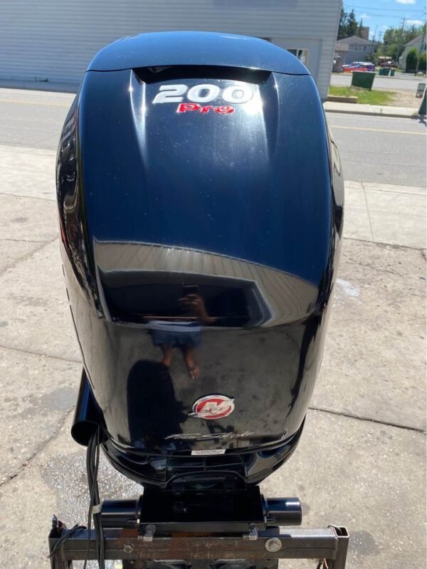 2018 Mercury Verado Pro 200 HP 4-Stroke 20" Shaft - Alpha Marine Outboards