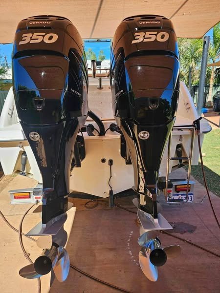 Twin 350hp Verado outboards