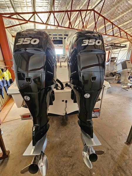 Twin 350hp Verado outboards